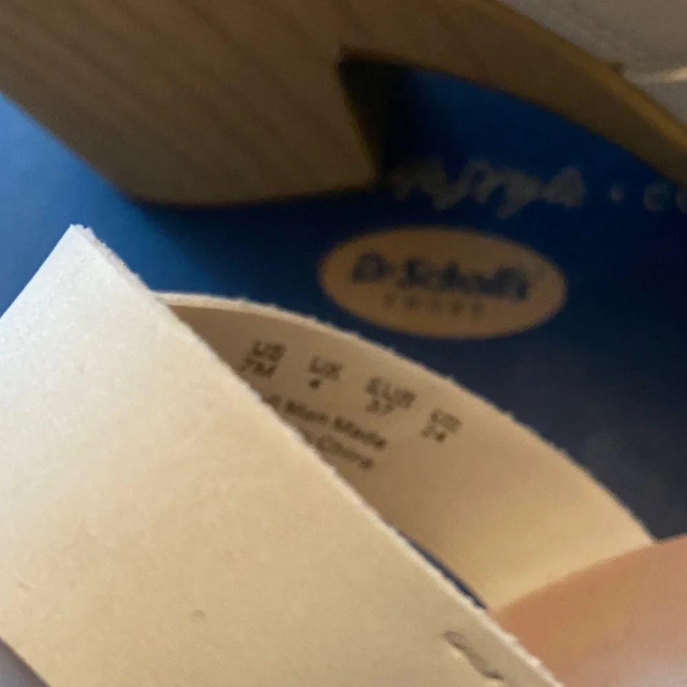 Dr. Scholl's Blissful Platform Sandal Size 7